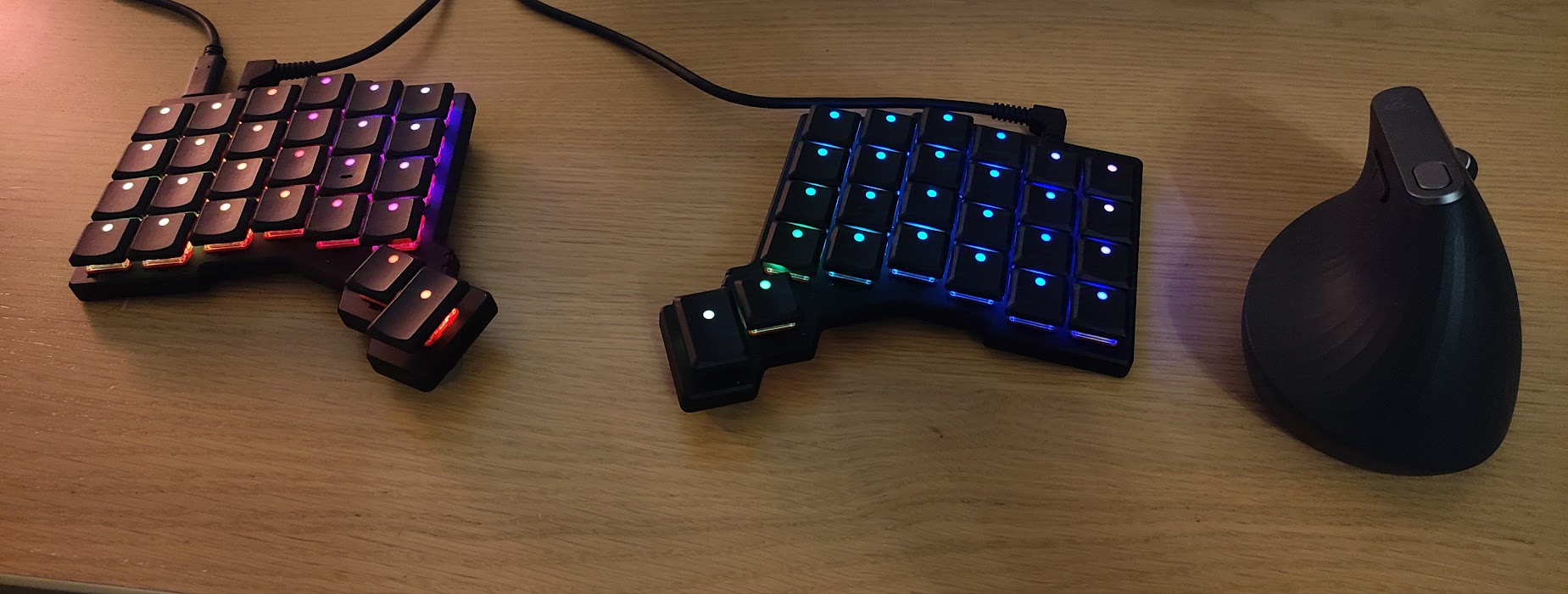 ZSA Voyager - the keyboard that's so cool I have rise to the
